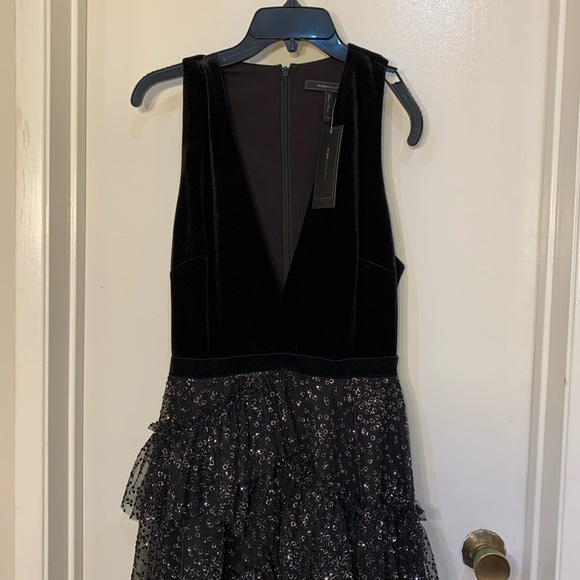 BCBGMAXAZRIA DRESS - Picture 2 of 7